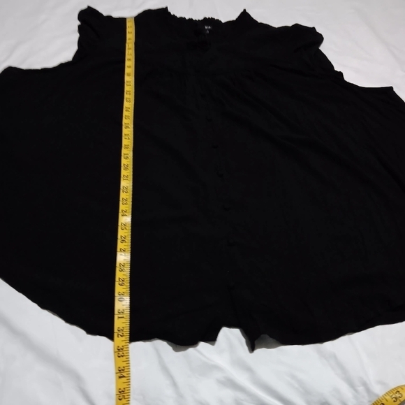 Torrid Tie-Front Flutter Cap Sleeve Blouse Plus Size 6X - Picture 3 of 6